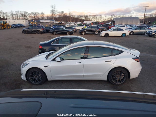 Tesla Model 3 Rear-wheel Drive 2023 5YJ3E1EA4PF463485 Image 14