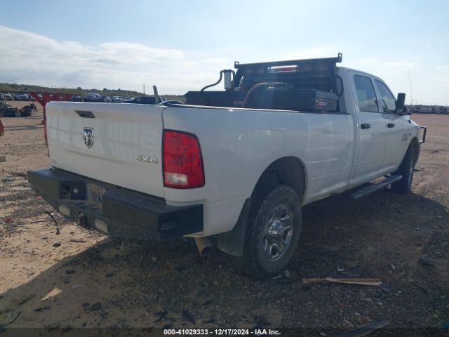3C6UR5HJ3JG364581 RAM 2500 Tradesman  4x4 8' Box