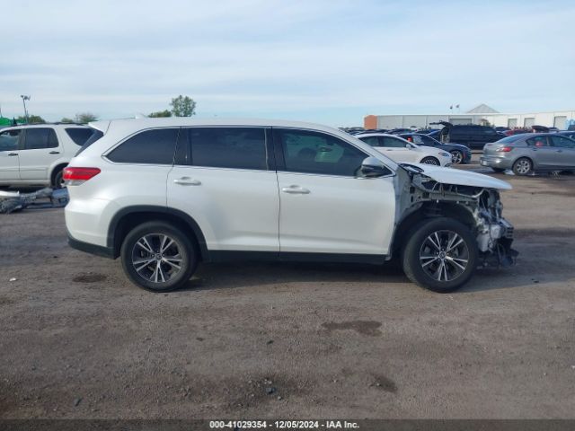 5TDZZRFH8KS352337 Toyota Highlander Le Plus
