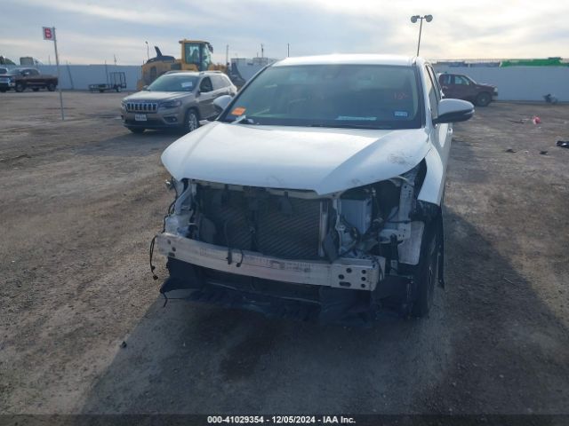 5TDZZRFH8KS352337 Toyota Highlander Le Plus