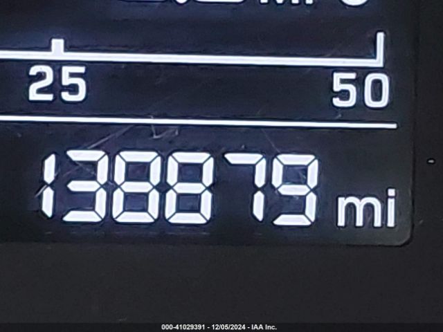 5NPD74LF0HH211279 Hyundai ELANTRA SE