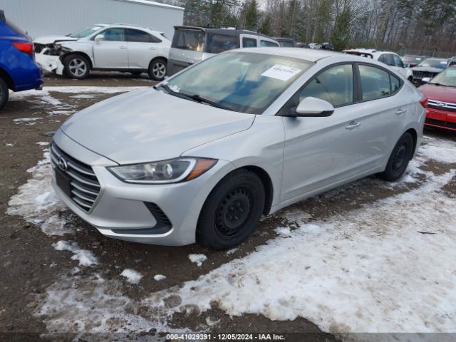 5NPD74LF0HH211279 Hyundai ELANTRA SE