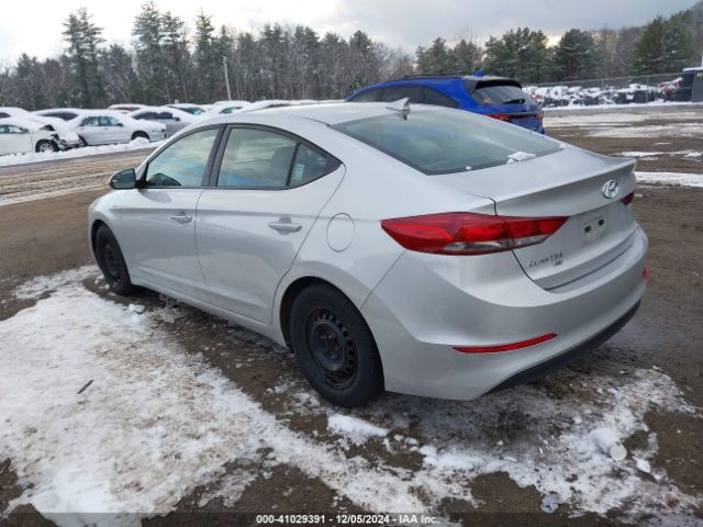 5NPD74LF0HH211279 Hyundai ELANTRA SE