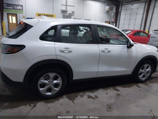 3CZRZ2H30PM746313 Honda Hr-v Awd Lx