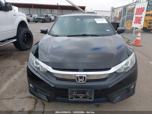Honda Civic Ex-t 2018 2HGFC3B31JH351430 Image 12