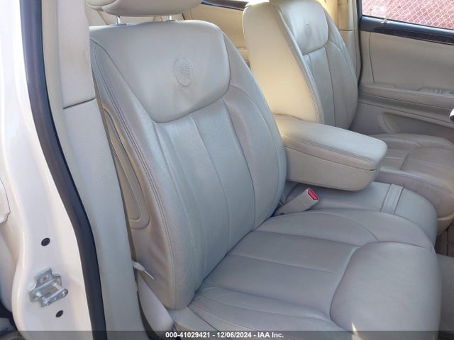 2008 CADILLAC DTS 1G6KD57Y98U183413 Photo 4