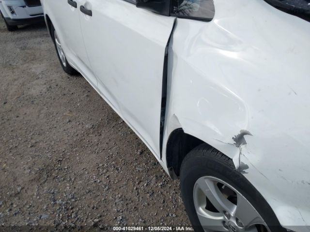 5TDZK3DC6FS568959 Toyota Sienna L 7 Passenger