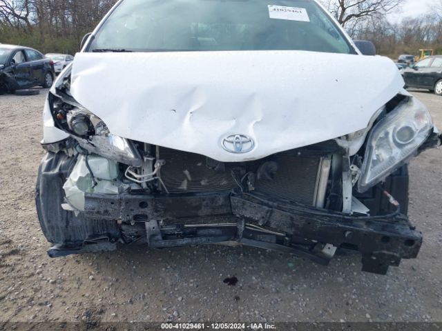 5TDZK3DC6FS568959 Toyota Sienna L 7 Passenger