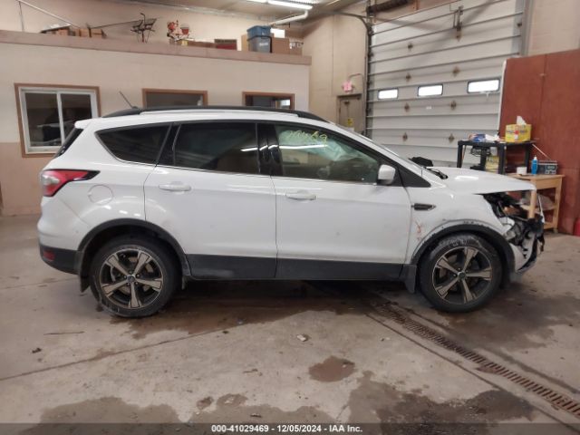 1FMCU9HD8JUB21538 Ford ESCAPE SEL