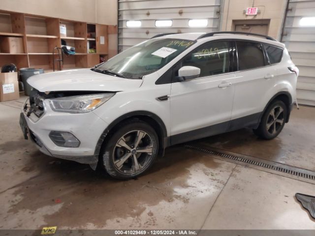 1FMCU9HD8JUB21538 Ford ESCAPE SEL