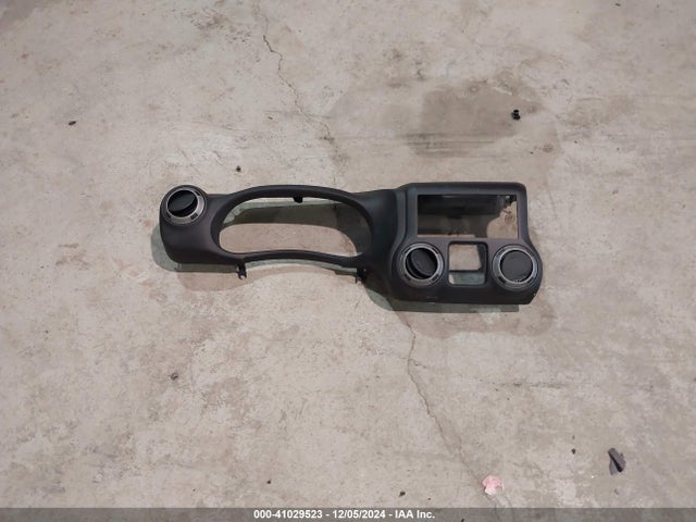 1C4AJWAGXFL668587 Jeep Wrangler Willys Wheeler
