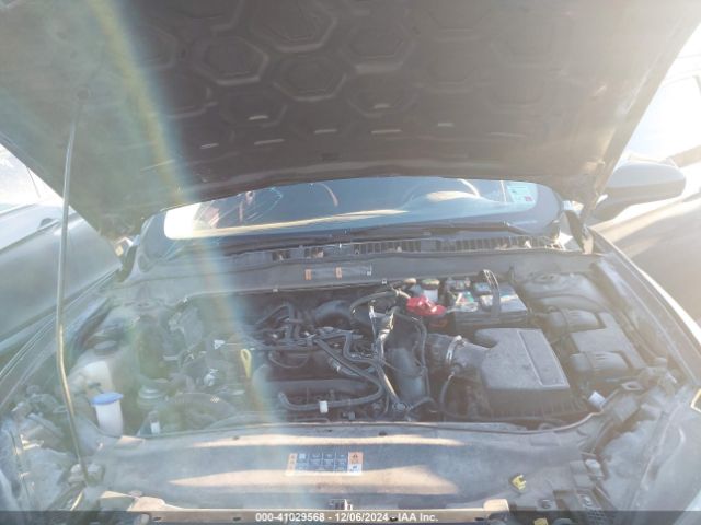 3FA6P0HD9JR276942 Ford FUSION SE