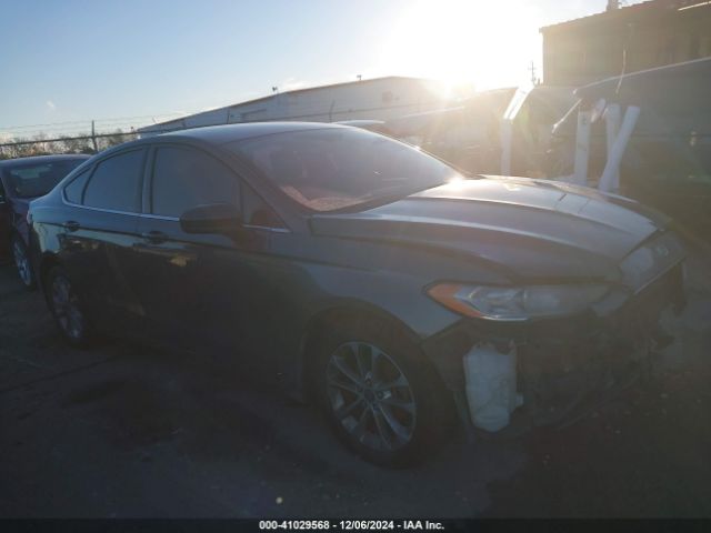 3FA6P0HD9JR276942 Ford FUSION SE