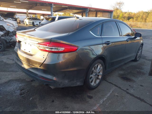 3FA6P0HD9JR276942 Ford FUSION SE