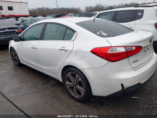 KNAFX4A86F5283899 KIA FORTE EX