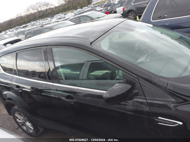 Ford ESCAPE SE 2017 1FMCU0GD5HUC39330 Image 13