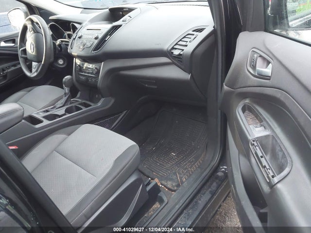 Ford ESCAPE SE 2017 1FMCU0GD5HUC39330 Image 5