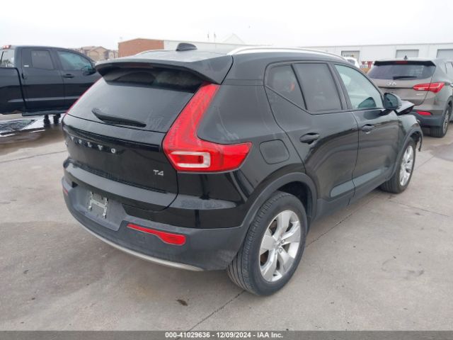 YV4AC2HK2L2257566 Volvo Xc40 T4 Momentum