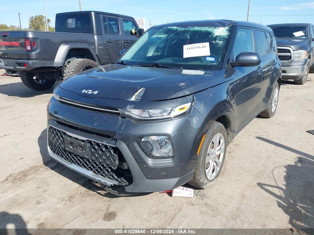 KIA SOUL LX 2022 KNDJ23AU7N7805932 Image 2