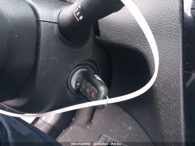 Nissan ROGUE S 2017 JN8AT2MT9HW147166 Image 11