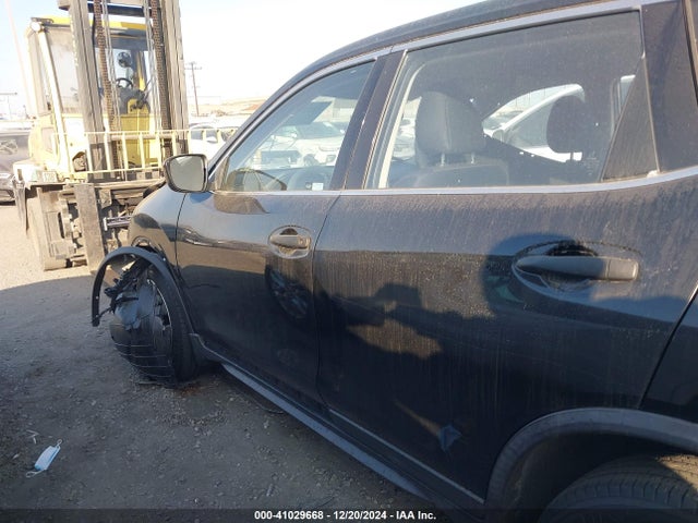 Nissan ROGUE S 2017 JN8AT2MT9HW147166 Image 15