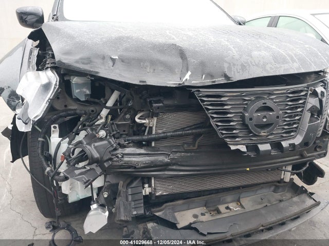 Nissan ROGUE S 2017 JN8AT2MT9HW147166 Image 18