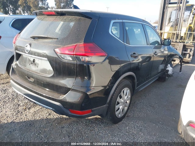 Nissan ROGUE S 2017 JN8AT2MT9HW147166 Image 4