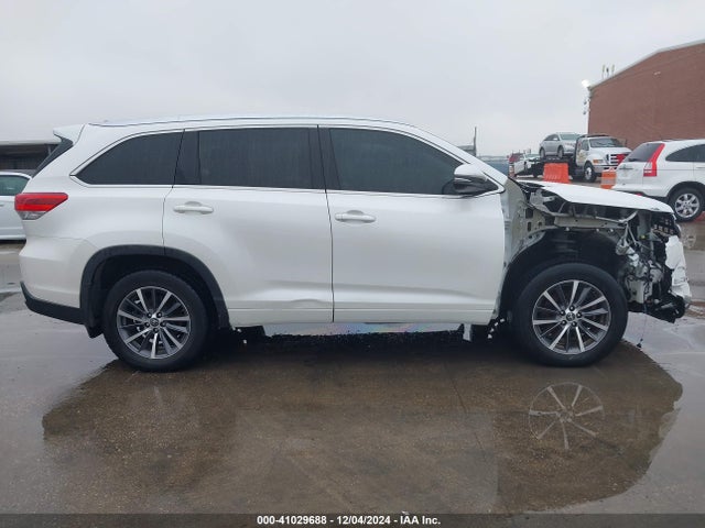 Toyota Highlander Xle 2017 5TDJZRFH8HS367247 Image 14