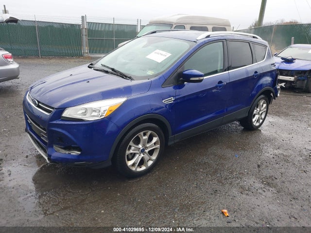 Ford Escape Titanium 2016 1FMCU9J97GUC08426 Image 2