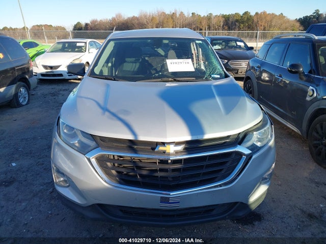 Chevrolet EQUINOX LS 2018 2GNAXREV2J6110038 Image 12