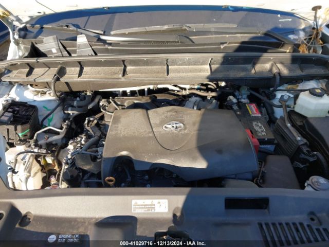5TDGZRBH9LS508688 Toyota Highlander Xle