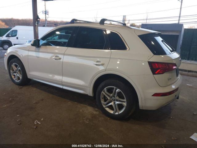 WA1BNAFY1J2220910 Audi Q5 2.0t Premium/2.0t Tech Premium
