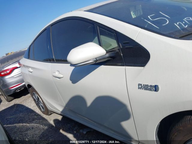 JTDKARFP6J3097557 Toyota Prius Prime Premium
