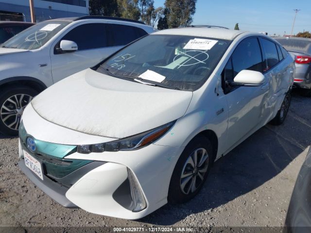 JTDKARFP6J3097557 Toyota Prius Prime Premium