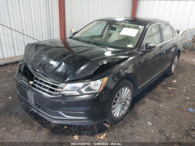 1VWBT7A31HC024686 Volkswagen Passat 1.8t Se