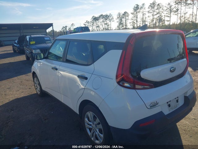 KIA SOUL LX 2020 KNDJ22AU4L7703544 Image 3