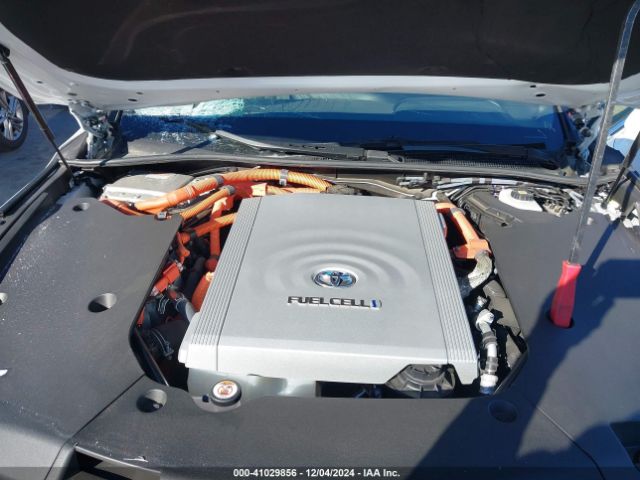 JTDAAAAA9NA005956 Toyota Mirai Xle