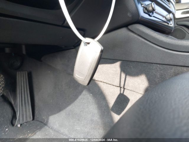 WBA5A5C5XFD522480 BMW 528I