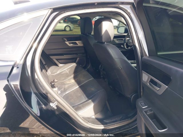 SAJBD4BV2GCY07675 Jaguar Xf 35t Premium