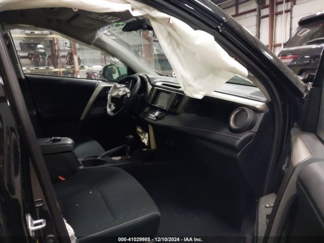 2T3RFREVXEW136833 Toyota Rav4 Xle