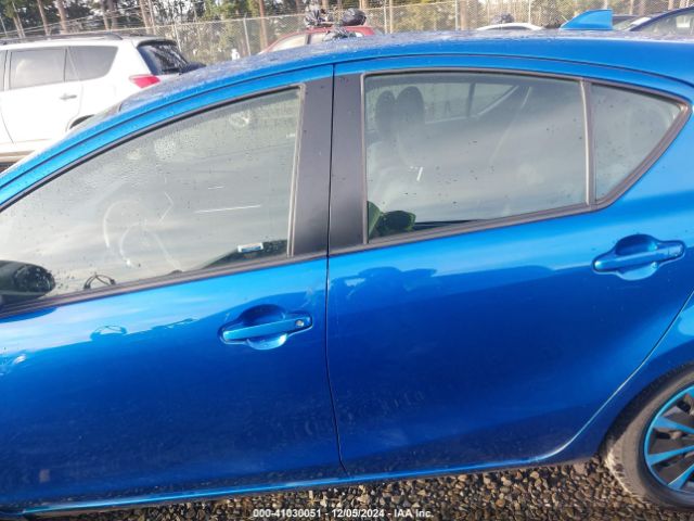 JTDKDTB35F1092408 Toyota Prius C Two