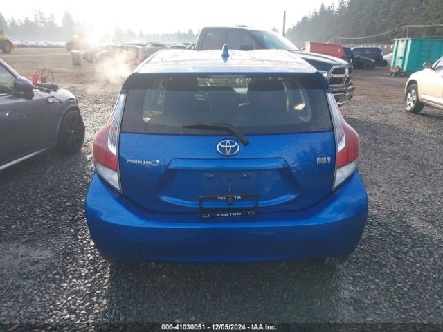 JTDKDTB35F1092408 Toyota Prius C Two