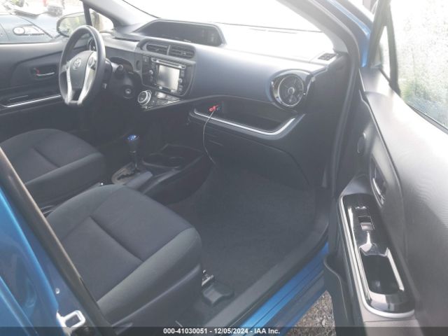 JTDKDTB35F1092408 Toyota Prius C Two