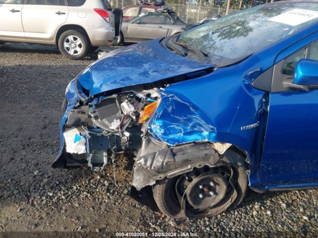 JTDKDTB35F1092408 Toyota Prius C Two
