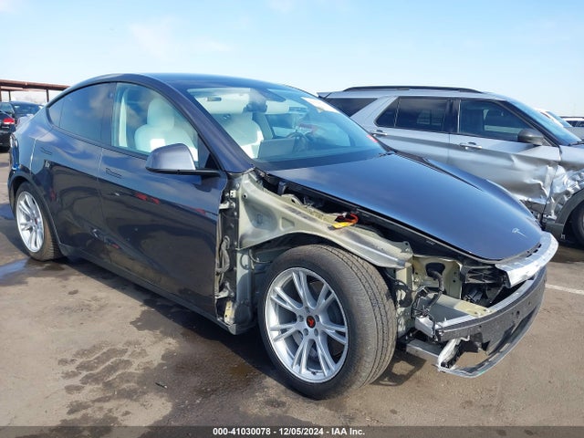2021 TESLA MODEL Y 5YJYGAEE1MF157441 Photo 0