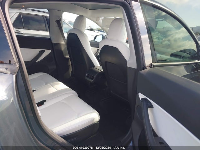2021 TESLA MODEL Y 5YJYGAEE1MF157441 Photo 7
