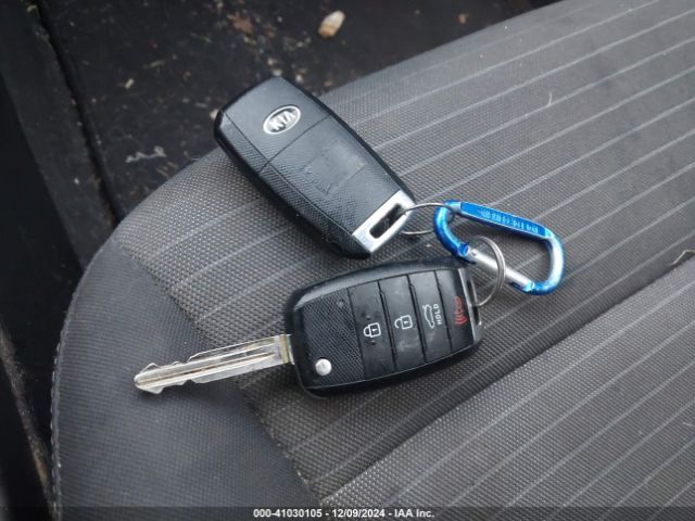 3KPFL4A73HE132516 KIA FORTE LX