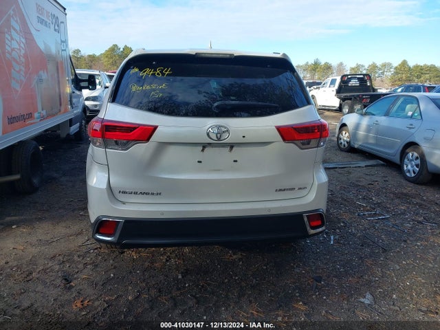 5TDDZRFH9JS849339 Toyota Highlander Limited
