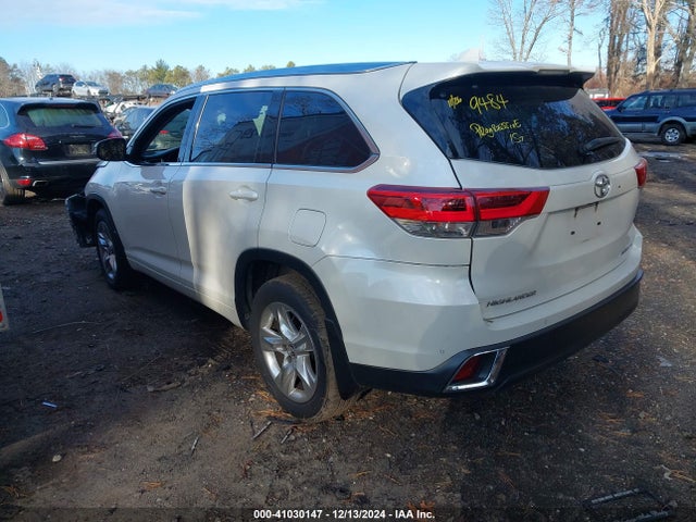 5TDDZRFH9JS849339 Toyota Highlander Limited