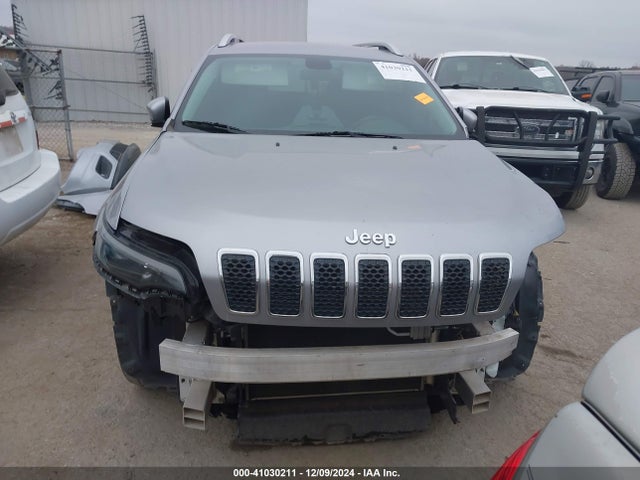 1C4PJLCB7KD298021 Jeep Cherokee Latitude